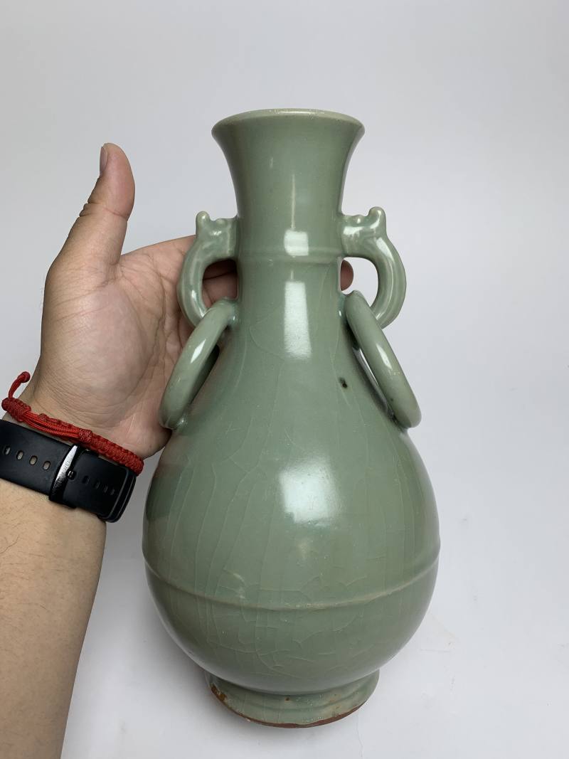 元 龙泉青釉双活环耳瓶一对 - 图5