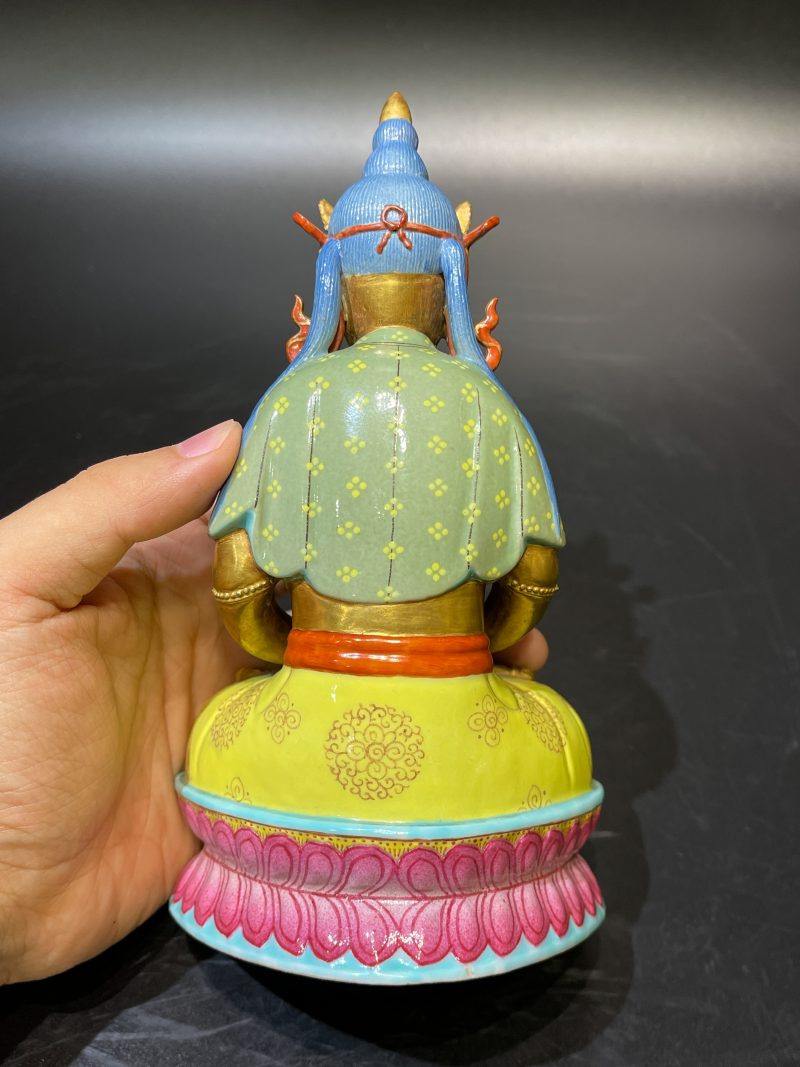 清乾隆 粉彩描金无量寿佛 - 图9