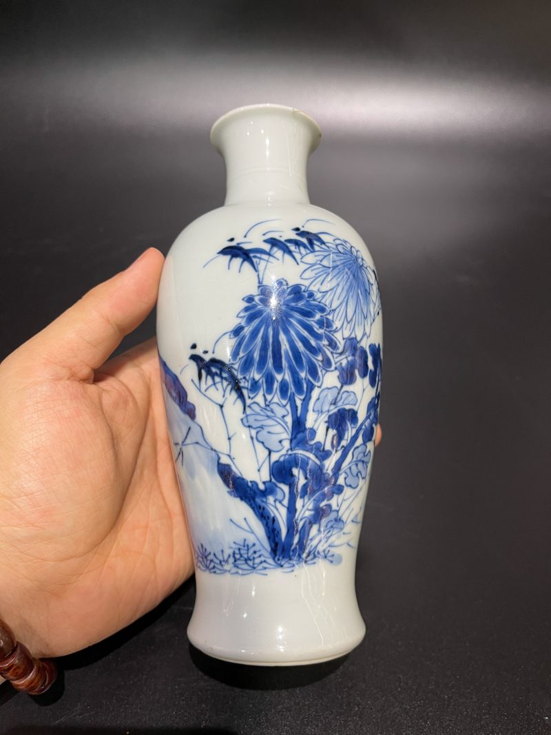 清康熙 青花蝶恋花图观音瓶 - 图7