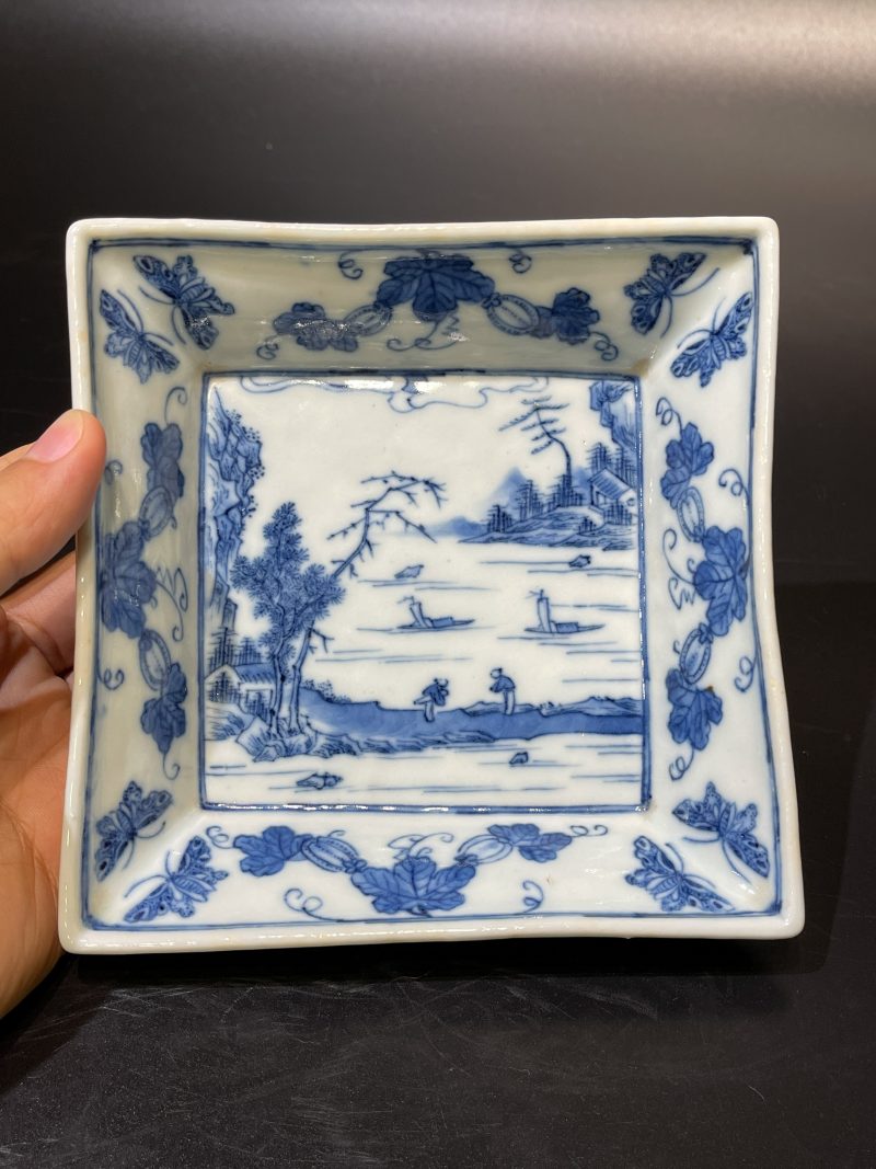 清嘉庆 青花山水人物图方盘 - 图3