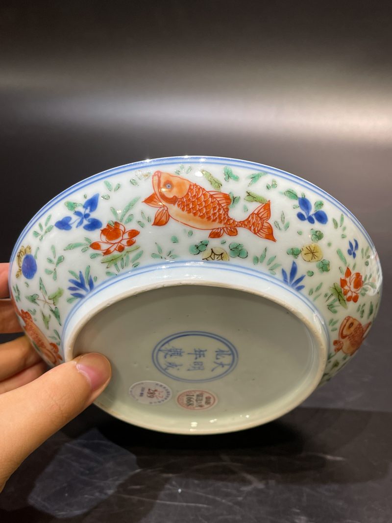 清康熙 青花五彩鱼藻纹盘一对 - 图15
