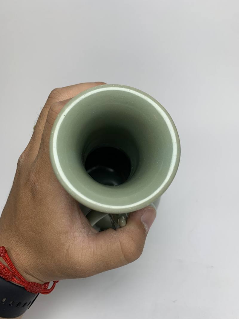 元 龙泉青釉双活环耳瓶一对 - 图7