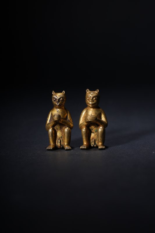 清乾隆 铜鎏金瑞猴一对 - 图3