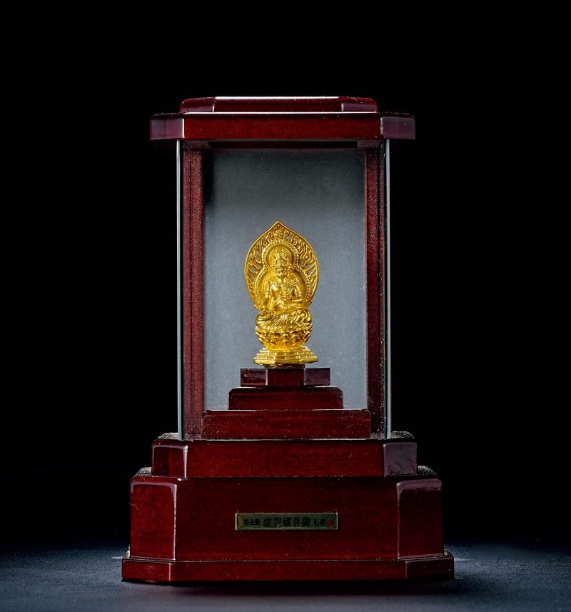 清 纯金佛