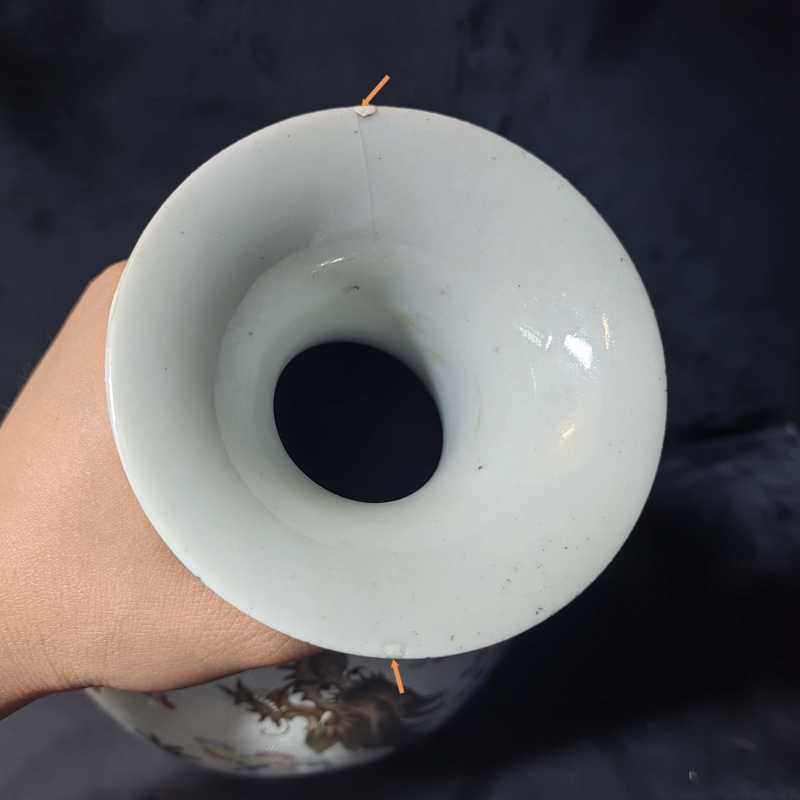 清咸丰 白釉轧道粉彩云龙纹玉壶春瓶 - 图9