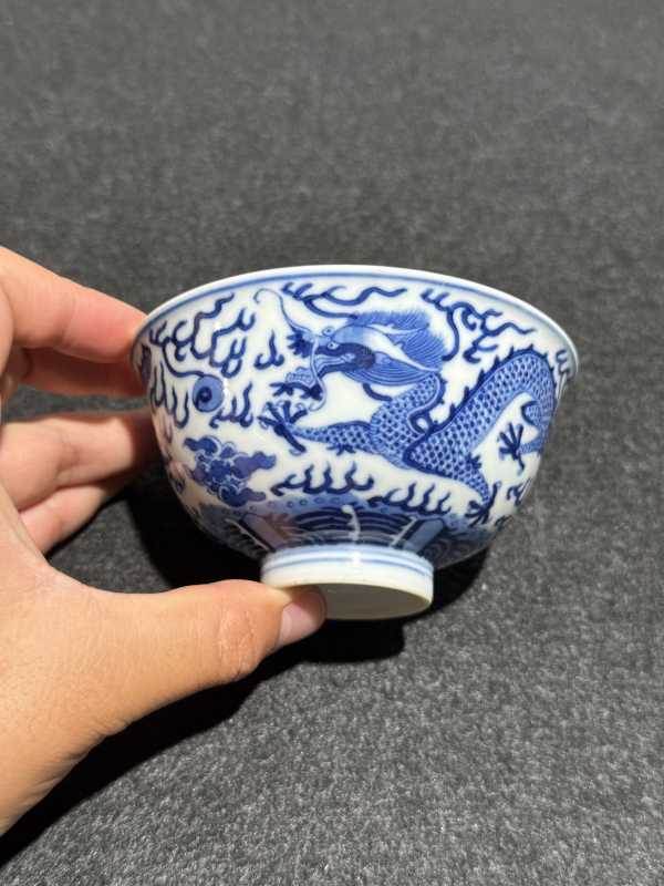 清同治 青花云龙纹小碗 - 图2