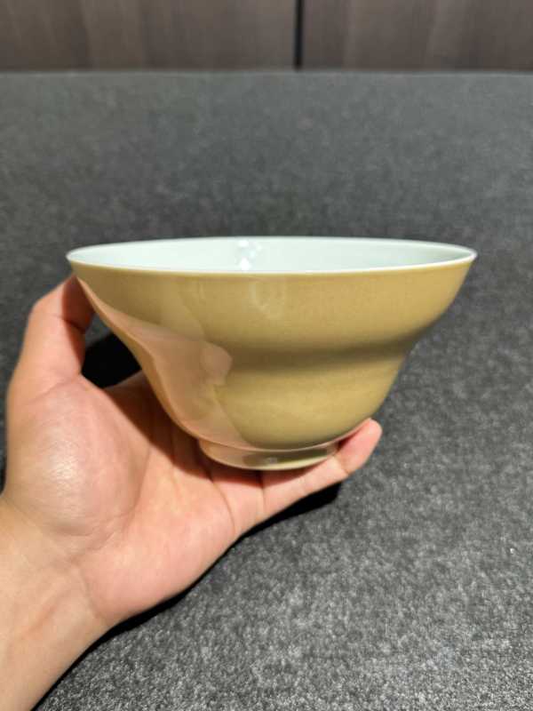 清道光 米黄釉折腰碗 - 图5