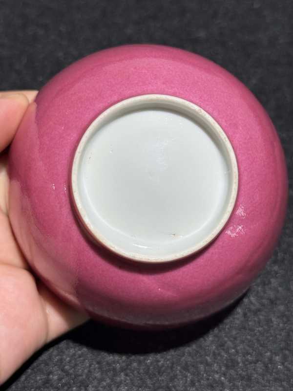 清雍正 胭脂红釉暗刻花口茶圆一对 - 图13