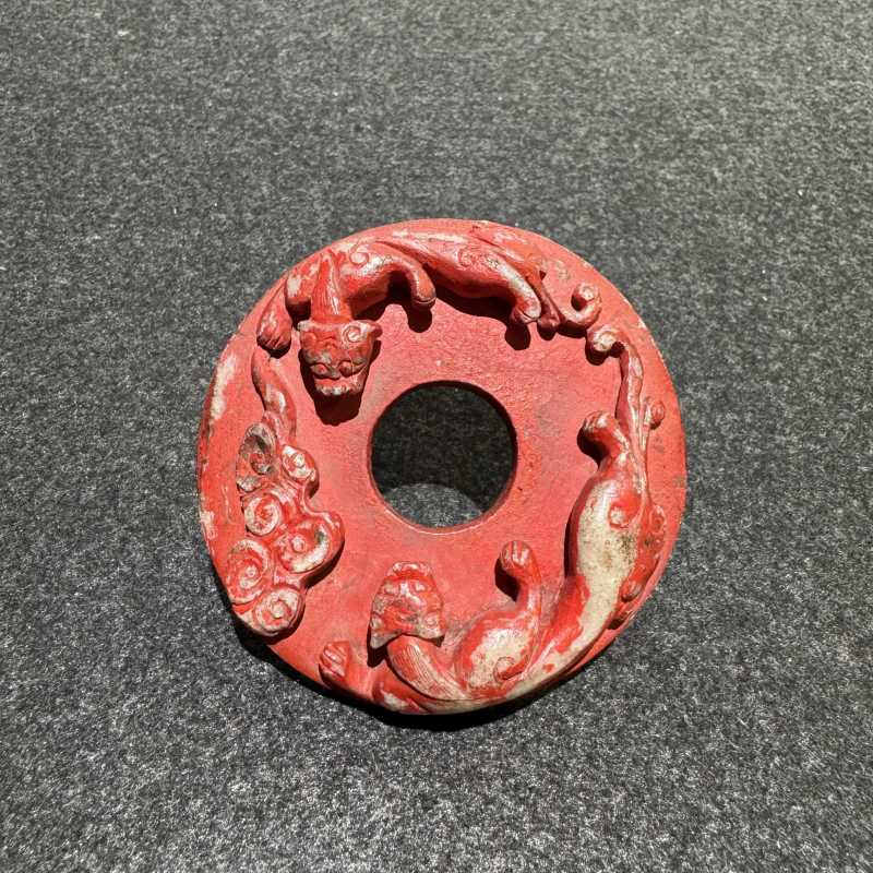 清 螭龙纹玉璧 - 图2