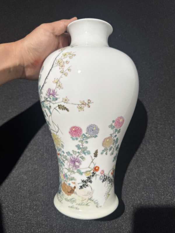 民国 粉彩花鸟纹梅瓶 - 图4