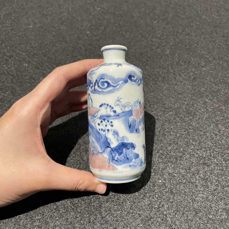 清乾隆 青花釉里红十二生肖图瓶 - 图6