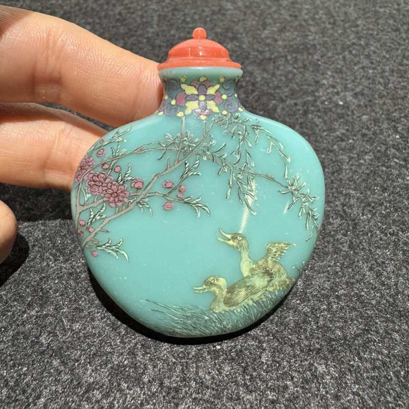 清 料胎画珐琅双鸭图鼻烟壶 - 图4