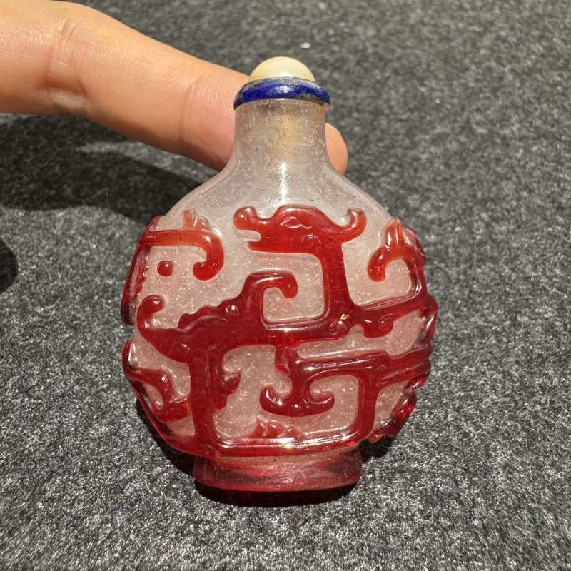 清 龙凤纹套红料烟壶 - 图2