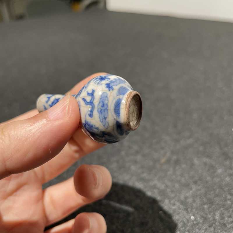 清嘉庆 浆胎青花云龙纹瓶 - 图7