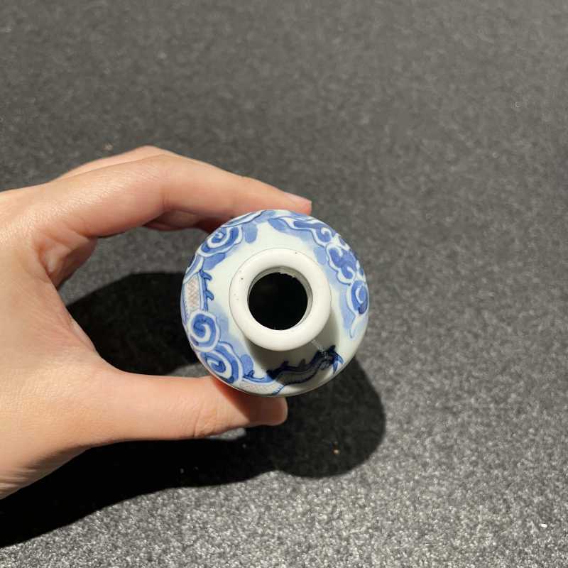清乾隆 青花釉里红十二生肖图瓶 - 图7