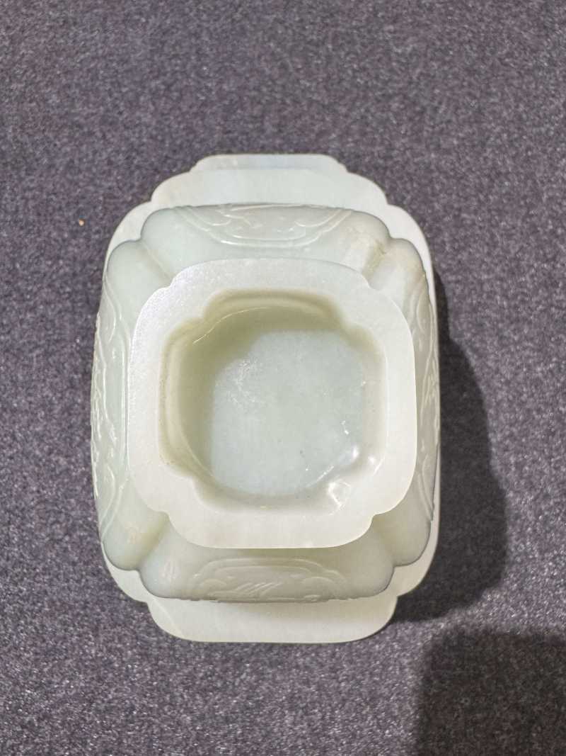 清 青白玉花篮 - 图9