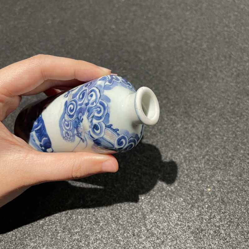 清乾隆 青花釉里红十二生肖图瓶 - 图10
