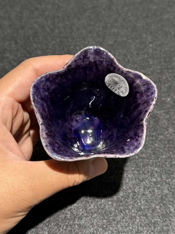 清康熙 茄皮紫釉兰花杯一对 - 图5
