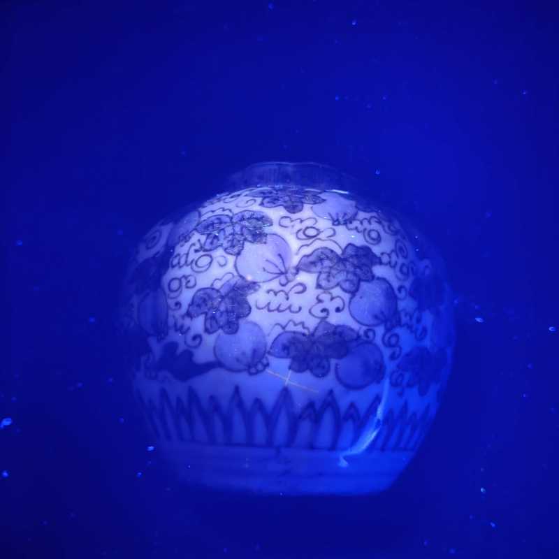 明万历 青花福禄万代纹瓜棱罐 - 图8