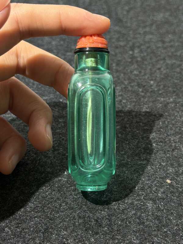 清 绿玻璃四开窗鼻烟壶 - 图5
