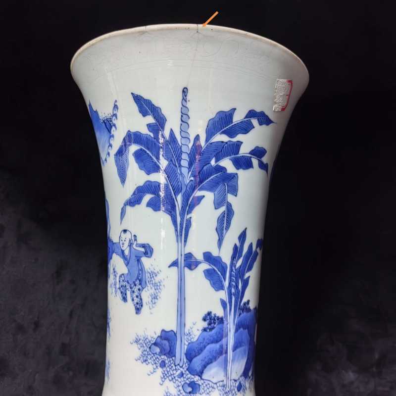 明崇祯 青花教子图花觚 - 图9