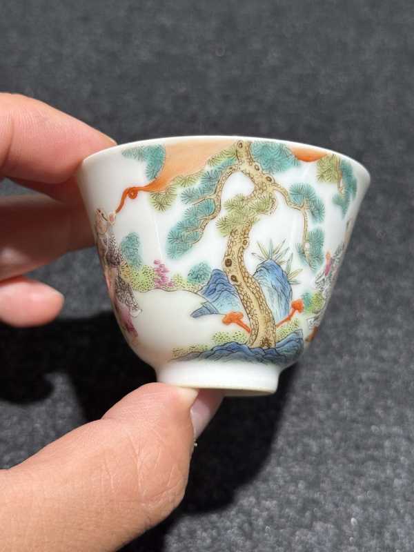 清嘉庆 粉彩八仙人物故事图杯一对 - 图6