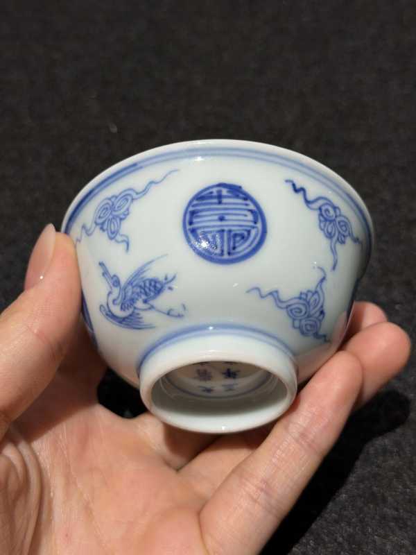 清雍正 青花云鹤团寿纹杯 - 图4