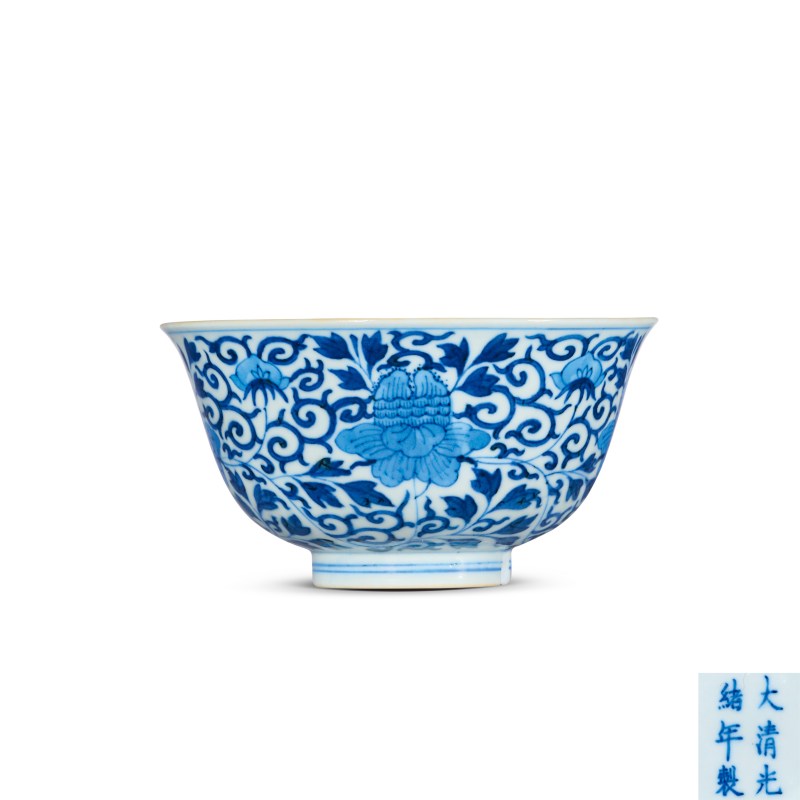 清光绪 青花缠枝莲纹小碗