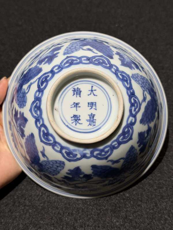 清康熙 青花葡萄纹碗 - 图6
