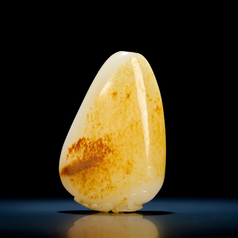 清 白玉洒金皮烟壶