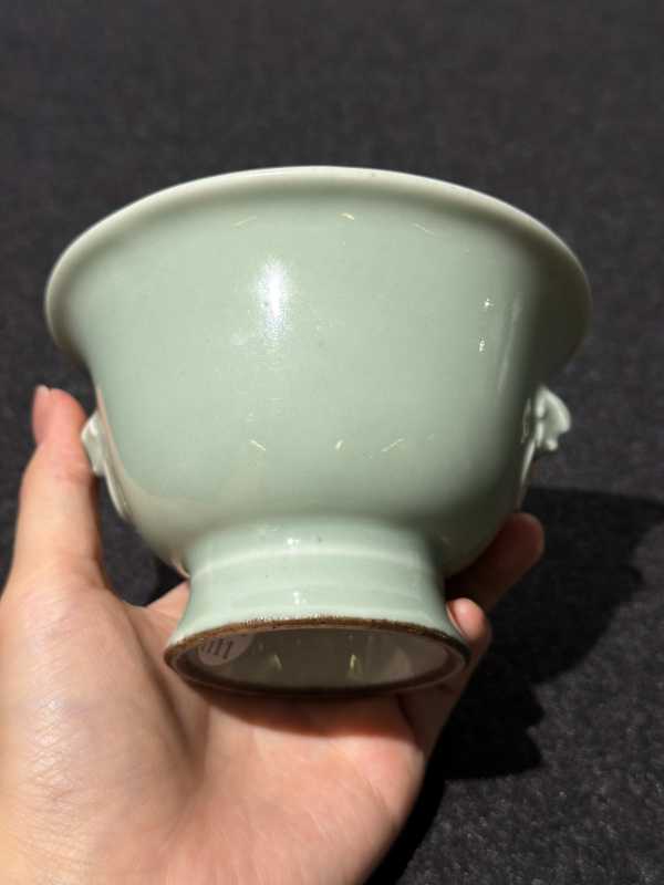 清乾隆 粉青釉铺首衔环耳杯 - 图4