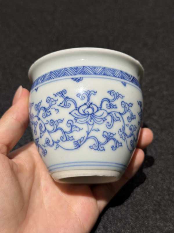 清康熙 青花缠枝莲纹小卷缸 - 图4