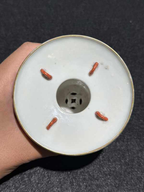 清嘉庆 秋葵绿地洋彩福寿如意纹镂空粉彩万花献瑞图四系花篮 - 图10