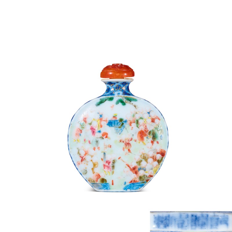 清乾隆 青花粉彩百子图鼻烟壶