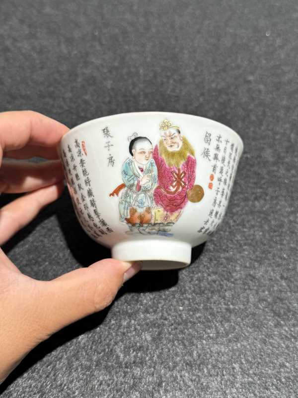 清道光 粉彩无双谱盖碗 - 图2