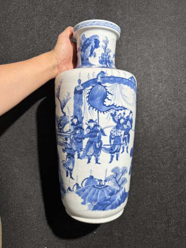清康熙 青花辕门射戟图棒槌瓶 - 图5