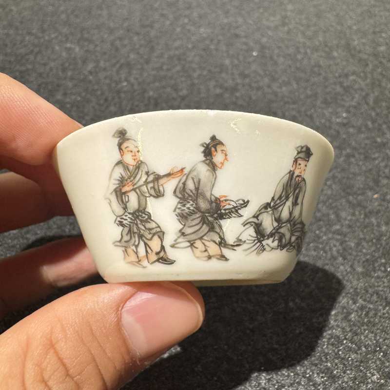 清雍正 墨彩人物故事图马蹄杯一组四件 - 图2