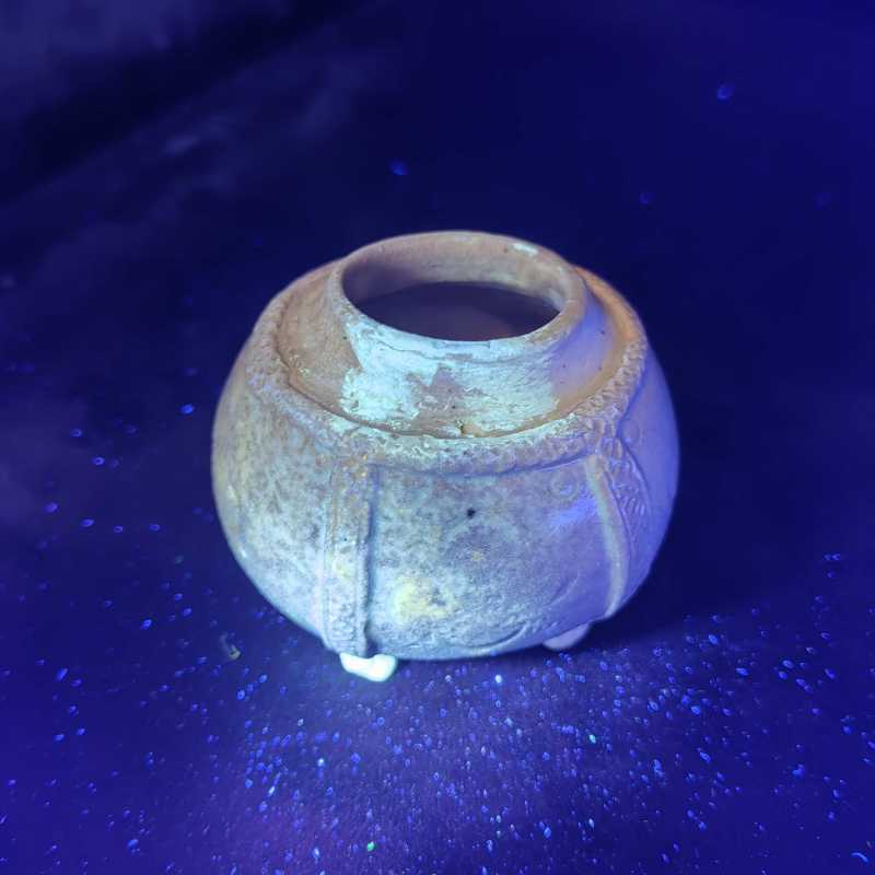 明 白釉印花绳纹水盂 - 图8