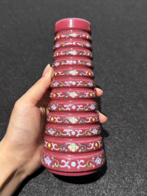 清乾隆 胭脂紫地洋彩花卉纹佛塔（构件） - 图3