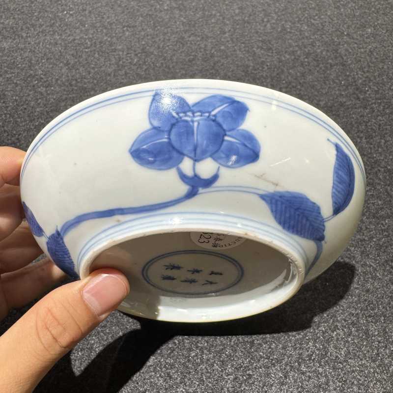 清雍正 青花仿成窑牵牛花纹盘 - 图6