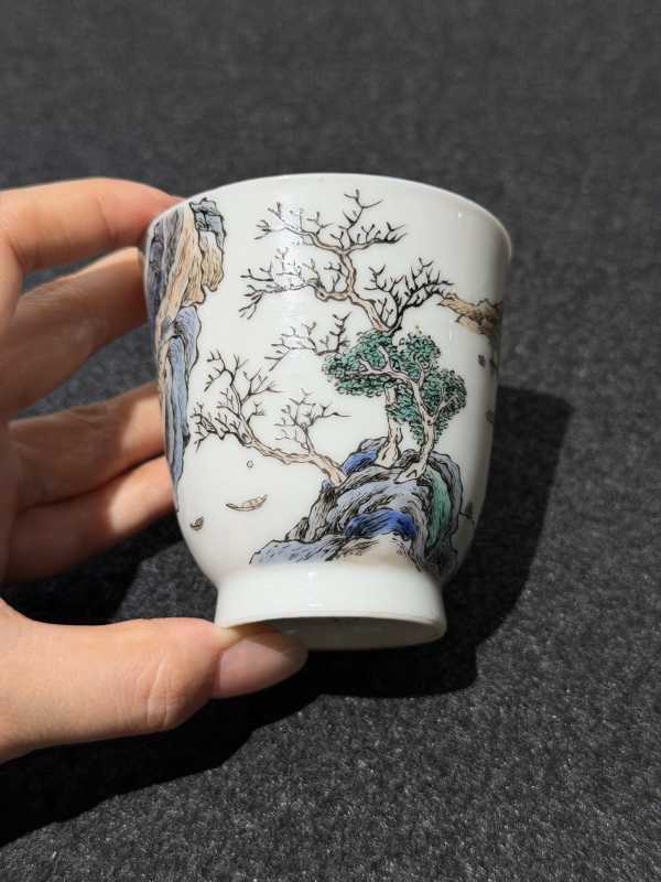 清雍正 五彩山水人物纹杯 - 图3