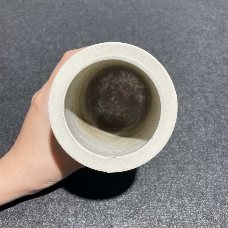 清中期 白釉浮雕松鹰图笔筒 - 图8