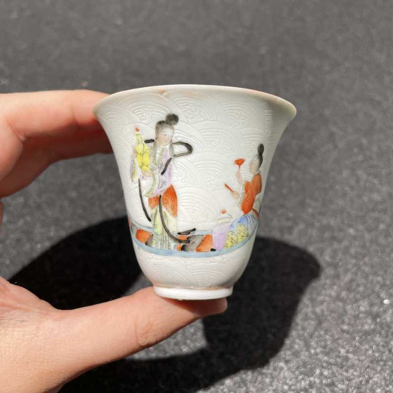 清嘉庆 轧道粉彩仙人乘槎图小杯 - 图3