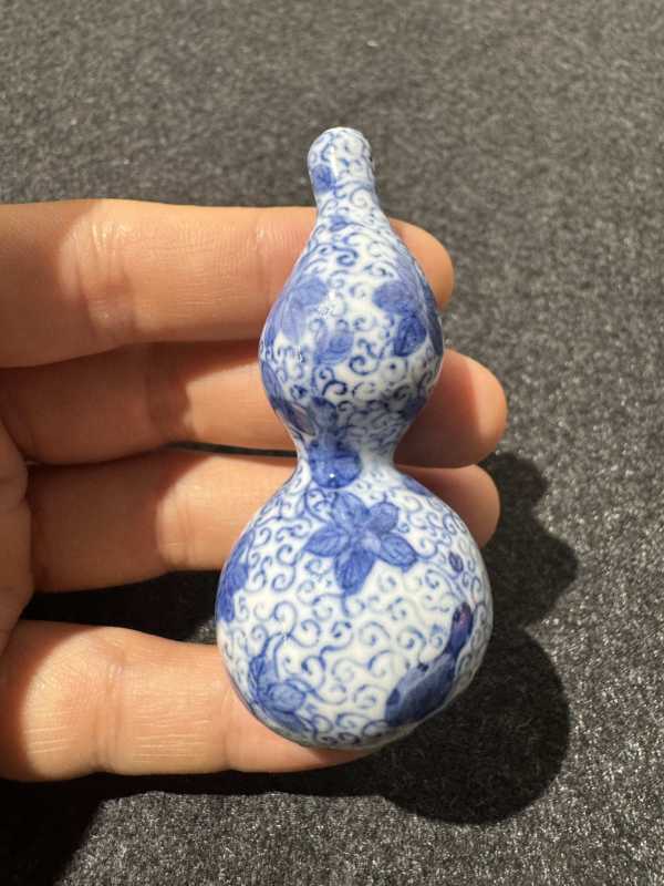 清晚期 青花矾红福禄万代纹葫芦一对 - 图3