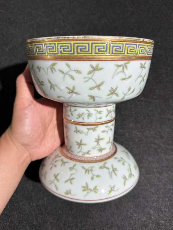 清光绪 粉彩描金折枝兰花豆 - 图6
