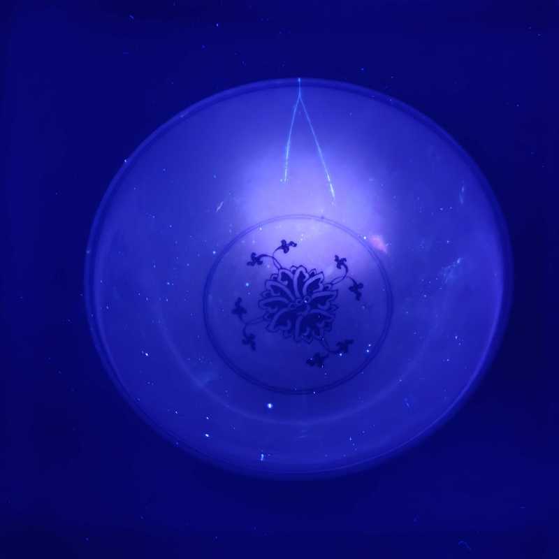清同治 青花缠枝莲纹碗 - 图9