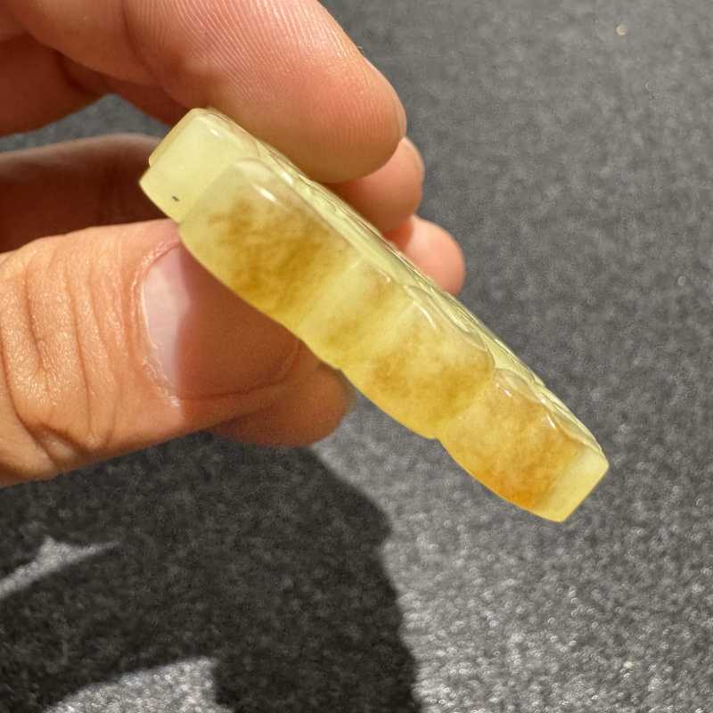 清 黄玉鱼化龙纹牌 - 图7