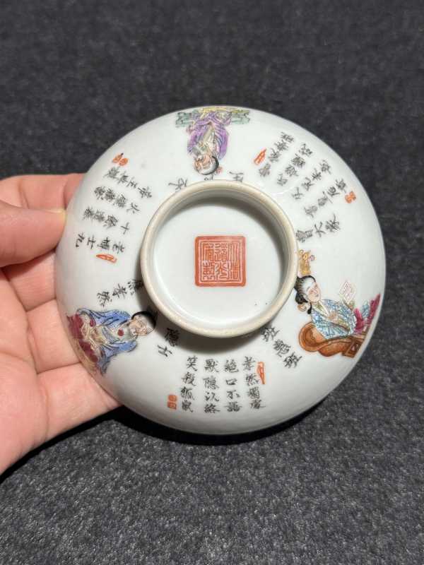 清道光 粉彩无双谱盖碗 - 图10