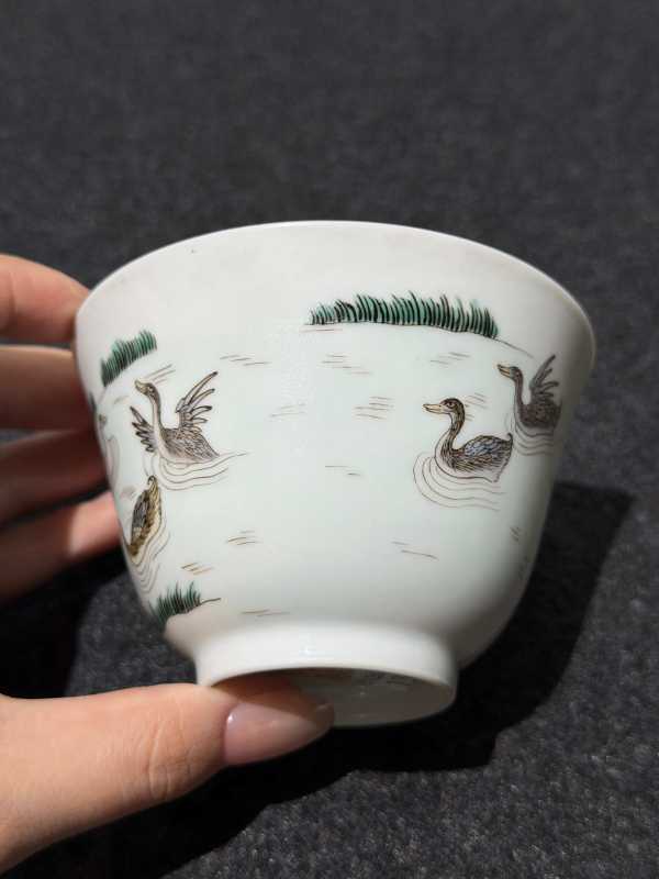 清道光 粉彩春江水暖图茶圆 - 图3