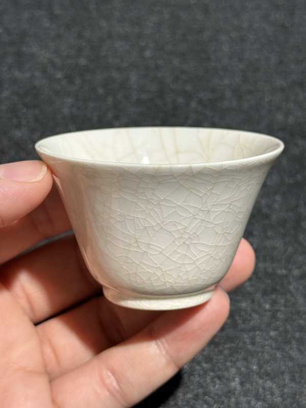 清康熙 浆胎暗刻云鹤纹杯 - 图7